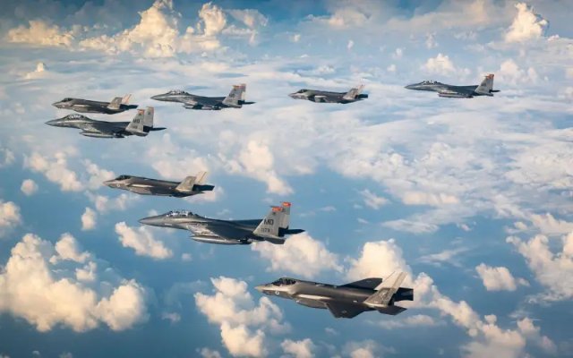 Эрдогану понадобились российские Су-35 и Су-57 против греков